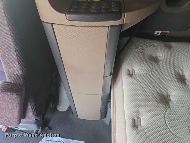 image for item FB9448 2018 Freightliner Cascadia semi truck