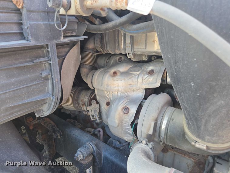 image for item FB9448 2018 Freightliner Cascadia semi truck