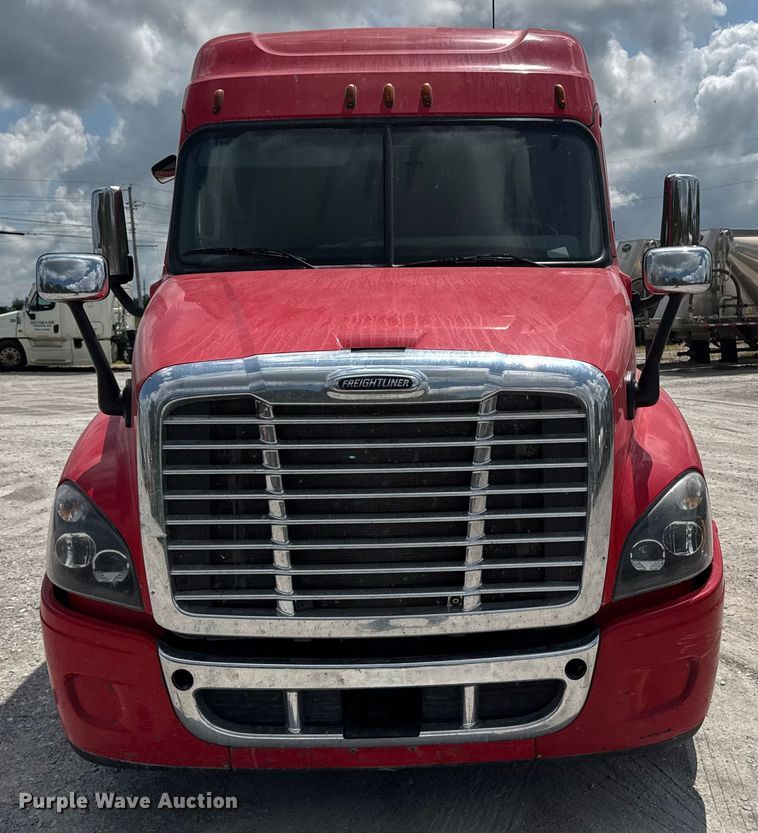 CAMIóN CAMAROTE 2018 FREIGHTLINER