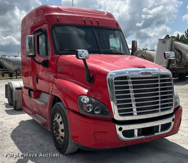 CAMIóN CAMAROTE 2018 FREIGHTLINER