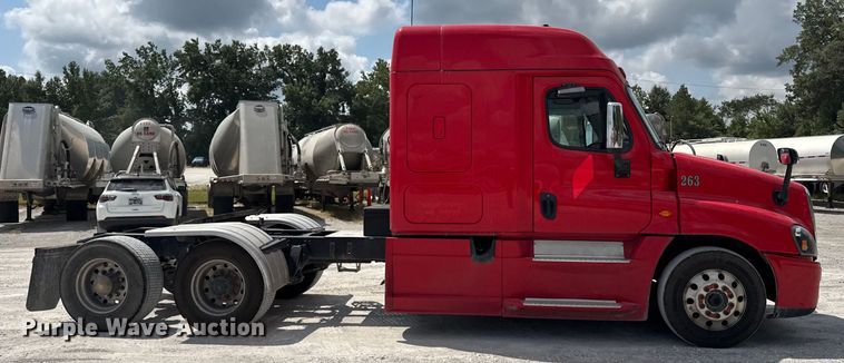 CAMIóN CAMAROTE 2018 FREIGHTLINER