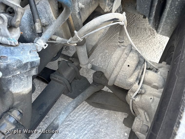 image for item FB9449 2018 Freightliner Cascadia semi truck