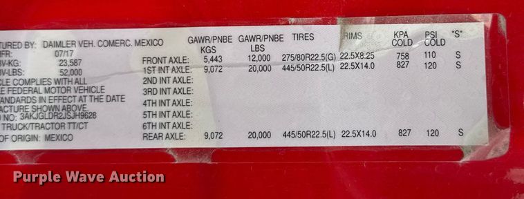 image for item FB9449 2018 Freightliner Cascadia semi truck