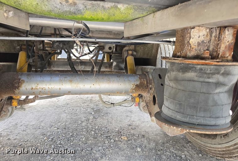 image for item FB9450 2006 Acro tank trailer