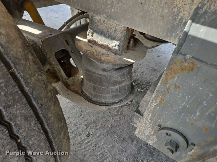 image for item FB9450 2006 Acro tank trailer