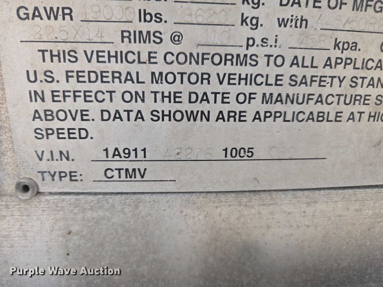 image for item FB9450 2006 Acro tank trailer