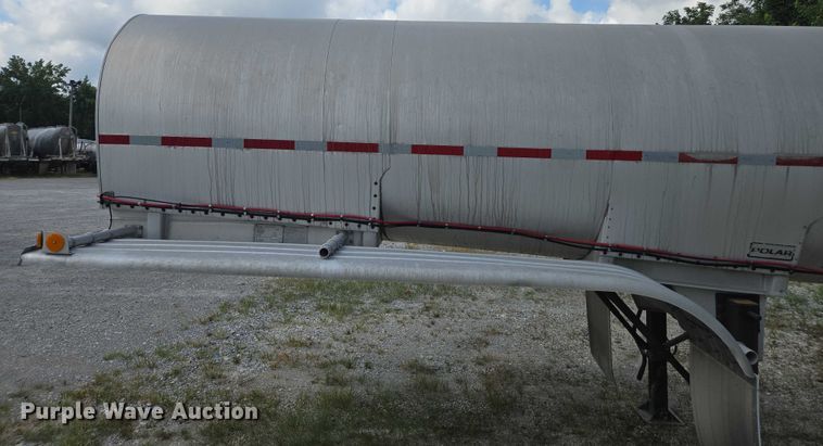 image for item FB9451 1999 Polar tank trailer