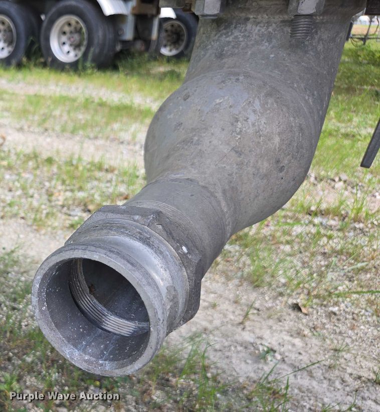 image for item FB9451 1999 Polar tank trailer