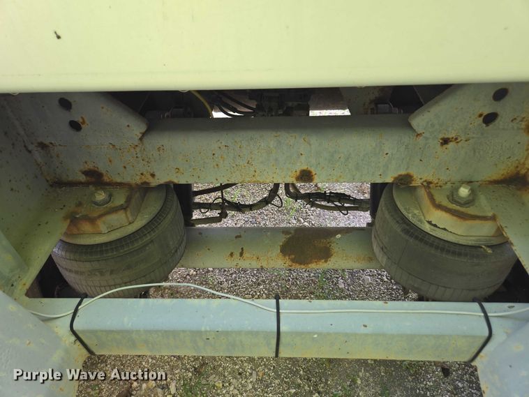 image for item FB9451 1999 Polar tank trailer