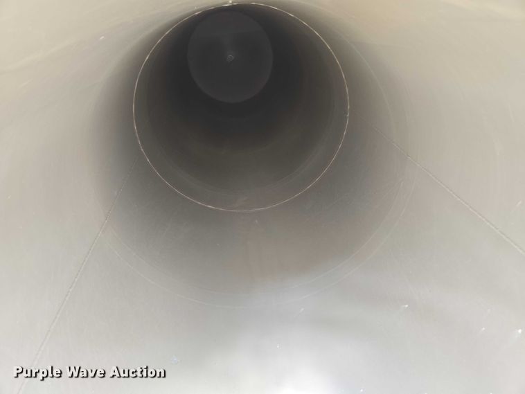 image for item FB9452 2002 Acro tank trailer