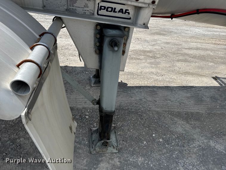 image for item FB9453 1999 Polar tank trailer