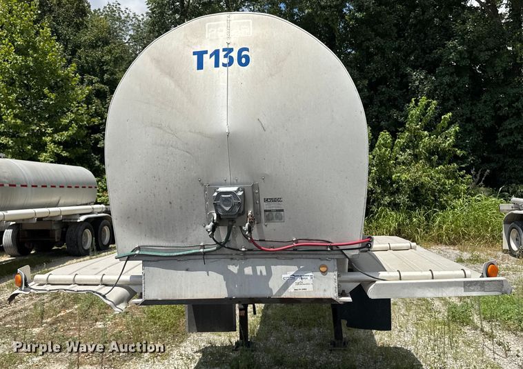 image for item FB9454 1999 Polar tank trailer