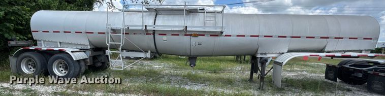 image for item FB9454 1999 Polar tank trailer