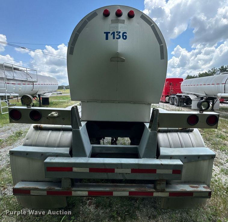 image for item FB9454 1999 Polar tank trailer