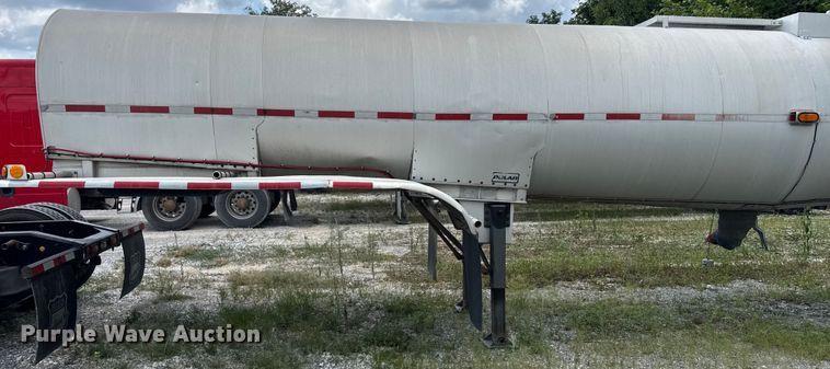 image for item FB9454 1999 Polar tank trailer