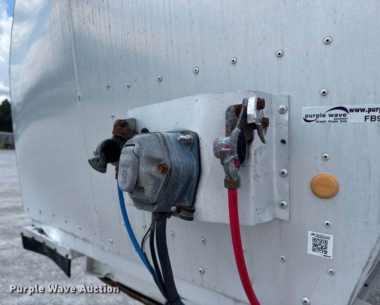 image for item FB9455 2002 Acro tank trailer