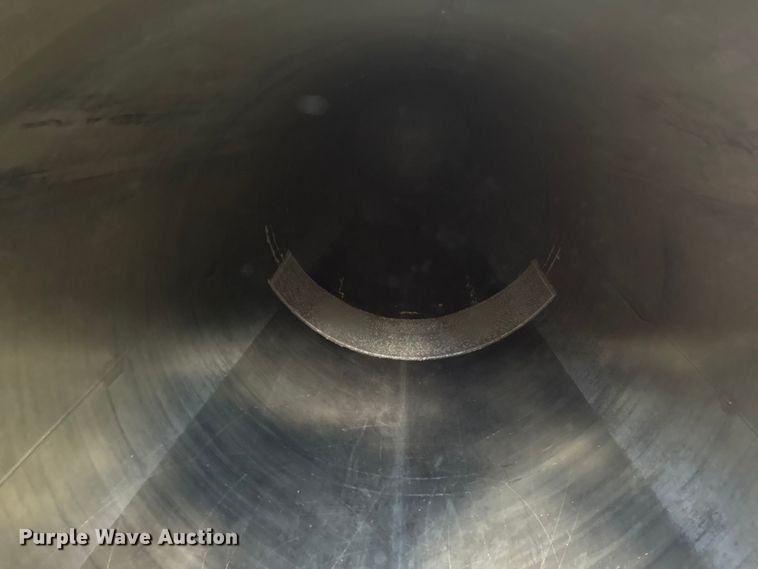 image for item FB9455 2002 Acro tank trailer