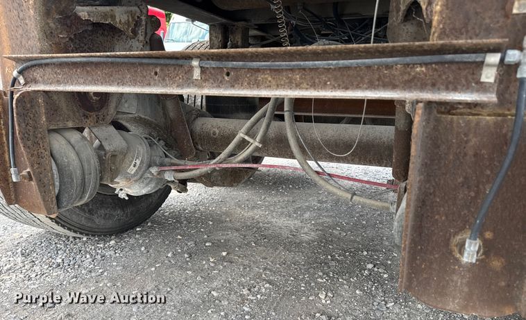 image for item FB9455 2002 Acro tank trailer