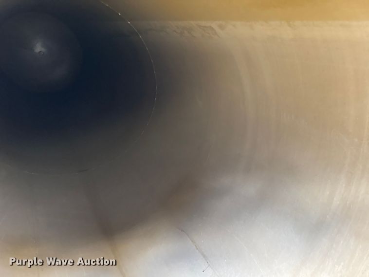 image for item FB9456 2002 Acro tank trailer