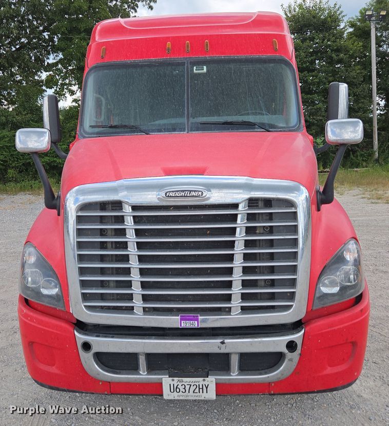 CAMIóN CAMAROTE 2018 FREIGHTLINER