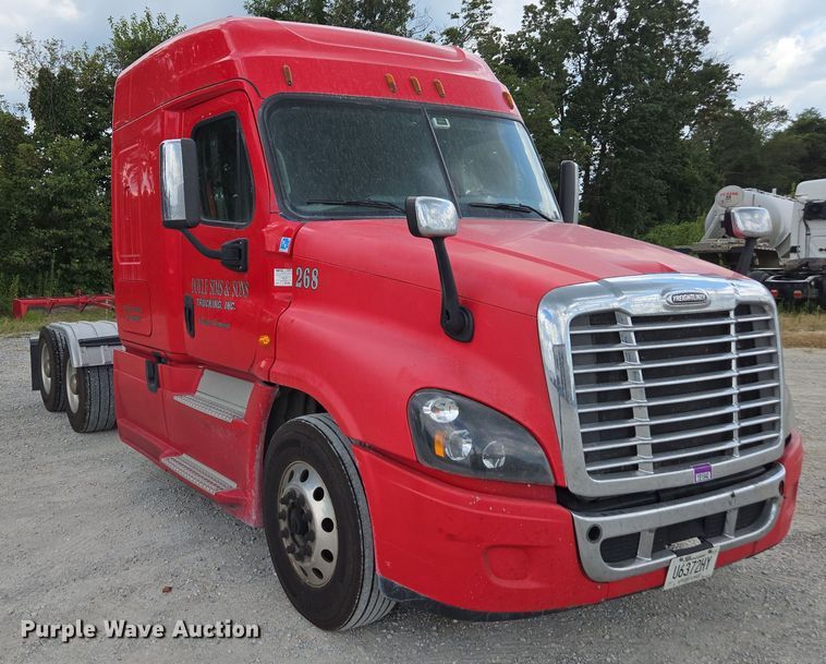 CAMIóN CAMAROTE 2018 FREIGHTLINER