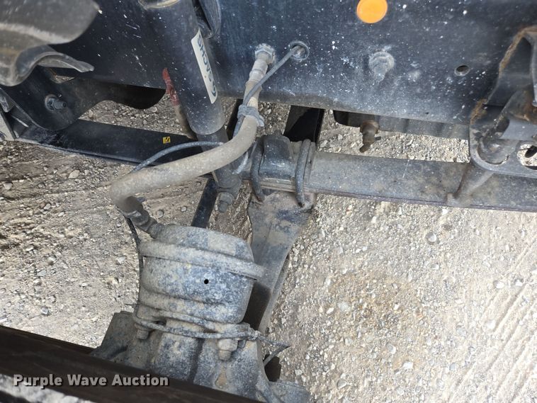 image for item FB9457 2018 Freightliner Cascadia semi truck