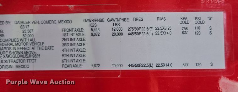 image for item FB9457 2018 Freightliner Cascadia semi truck