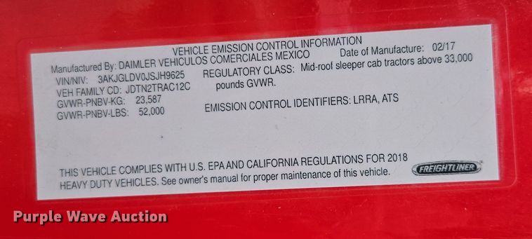 image for item FB9457 2018 Freightliner Cascadia semi truck