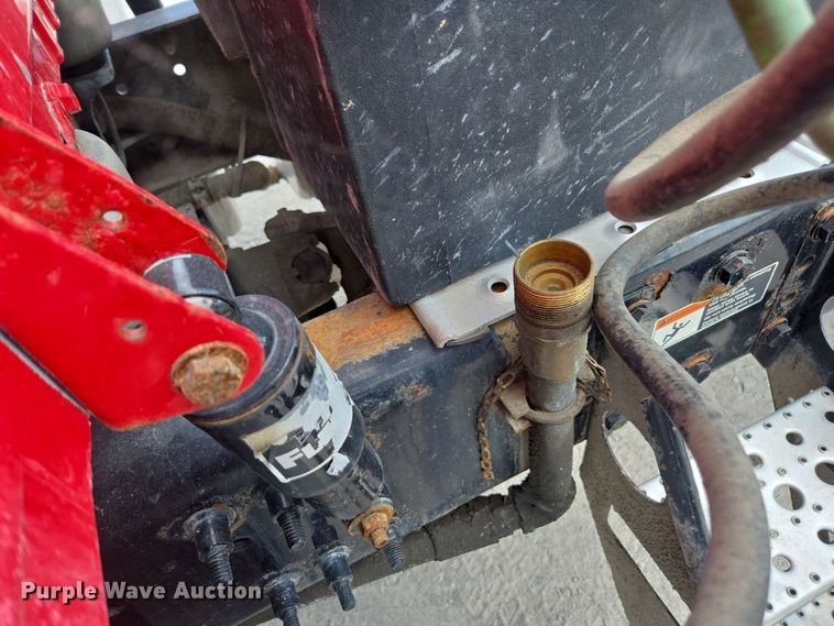 image for item FB9458 2017 Freightliner Cascadia semi truck