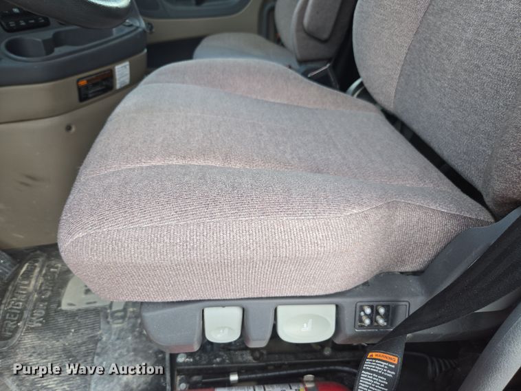 image for item FB9458 2017 Freightliner Cascadia semi truck