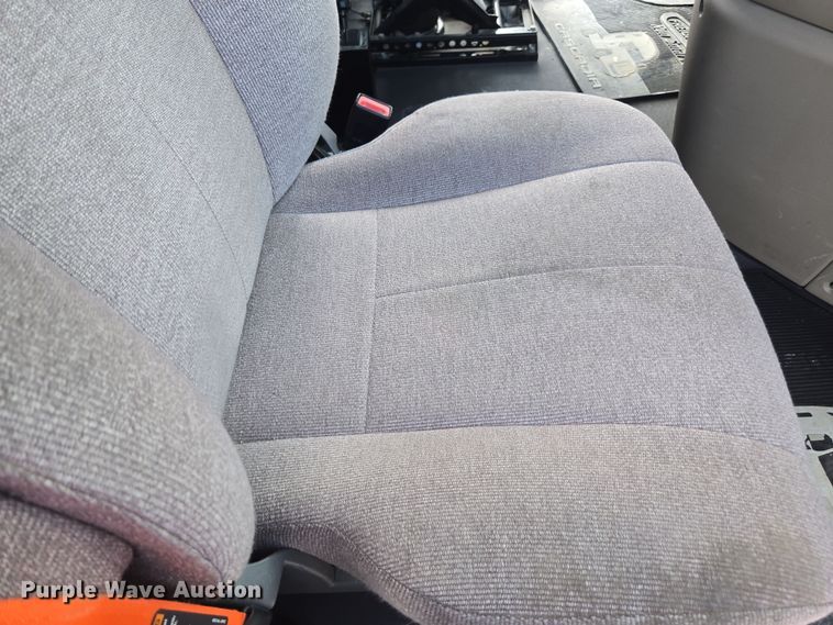 image for item FB9458 2017 Freightliner Cascadia semi truck