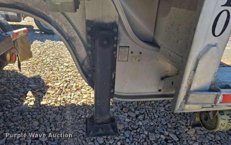 image for item YA0270 1998 East drop deck trailer