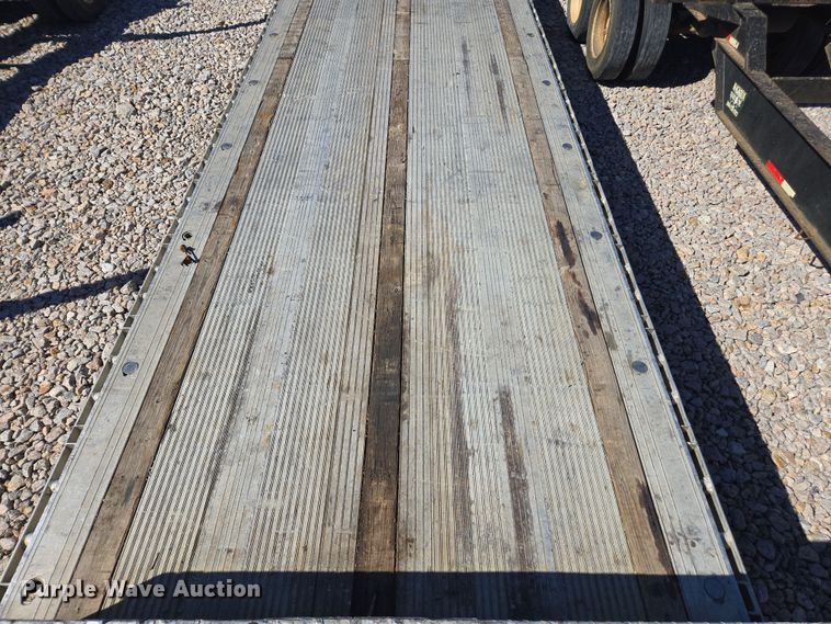 image for item YA0270 1998 East drop deck trailer