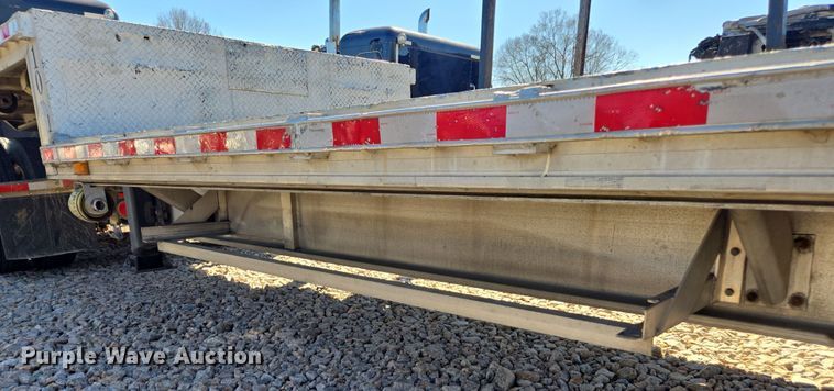 image for item YA0270 1998 East drop deck trailer