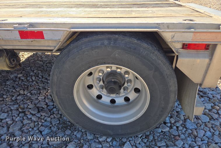 image for item YA0270 1998 East drop deck trailer