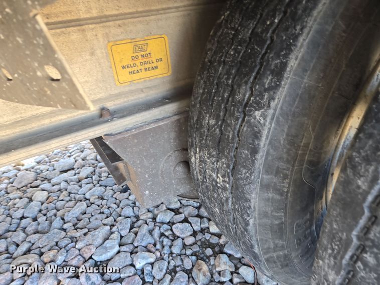 image for item YA0270 1998 East drop deck trailer