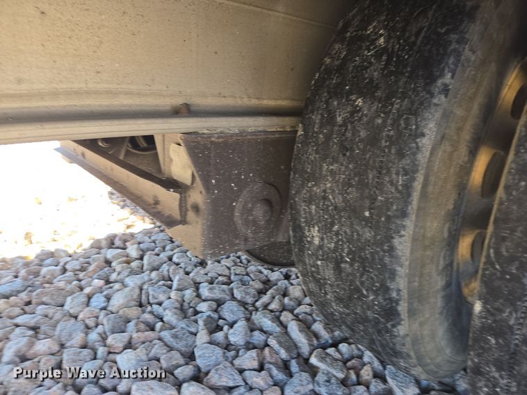 image for item YA0270 1998 East drop deck trailer