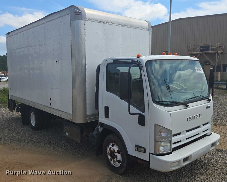 image for item YA0527 2015 Isuzu NPR box truck