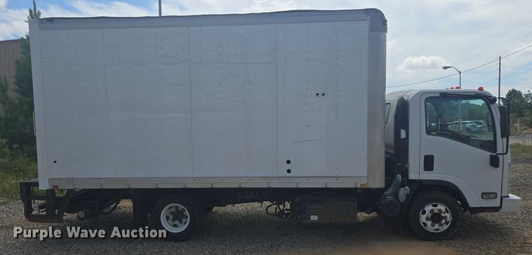 image for item YA0527 2015 Isuzu NPR box truck