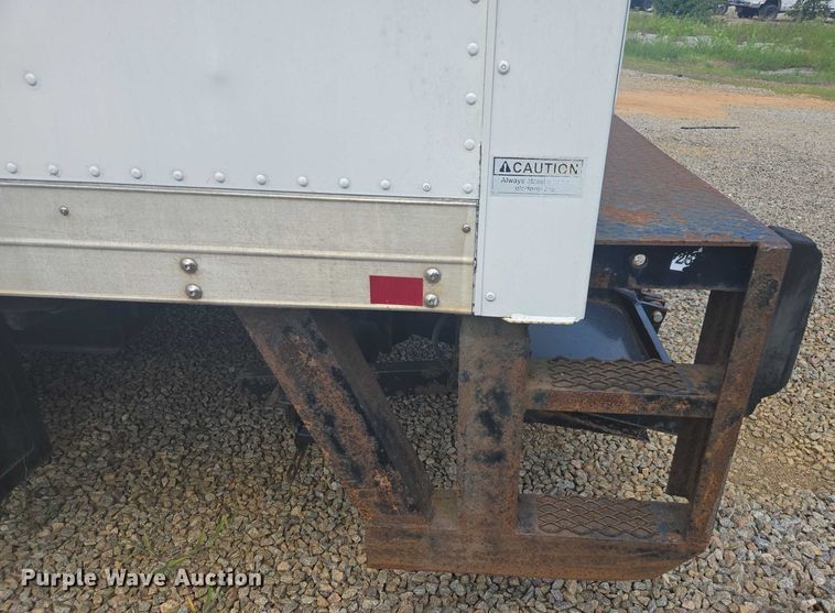 image for item YA0527 2015 Isuzu NPR box truck