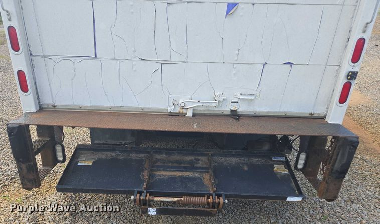 image for item YA0527 2015 Isuzu NPR box truck