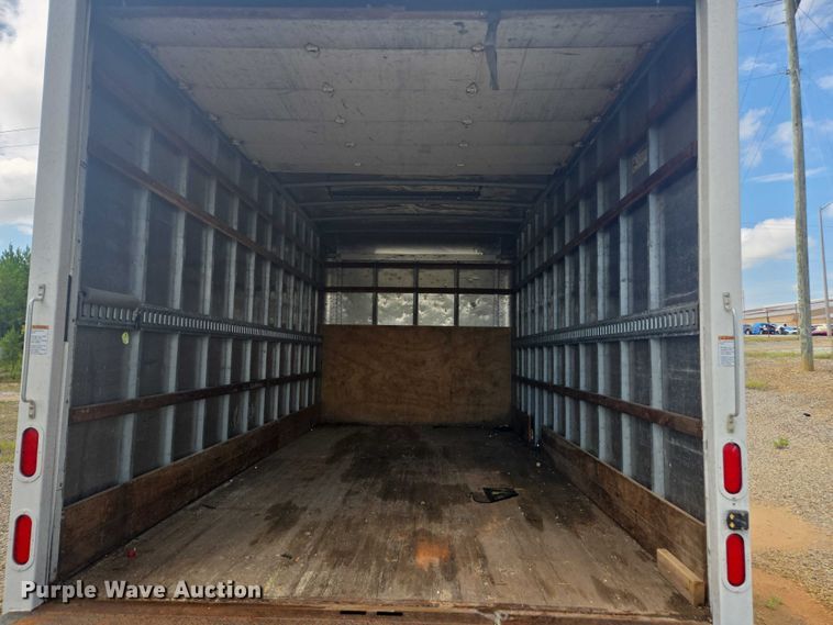 image for item YA0527 2015 Isuzu NPR box truck