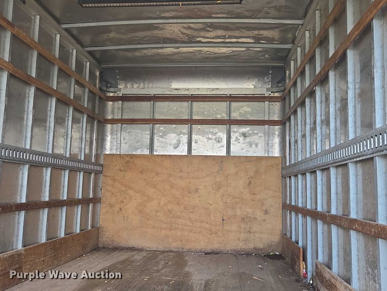 image for item YA0527 2015 Isuzu NPR box truck