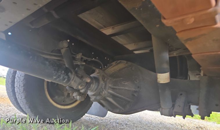 image for item YA0527 2015 Isuzu NPR box truck