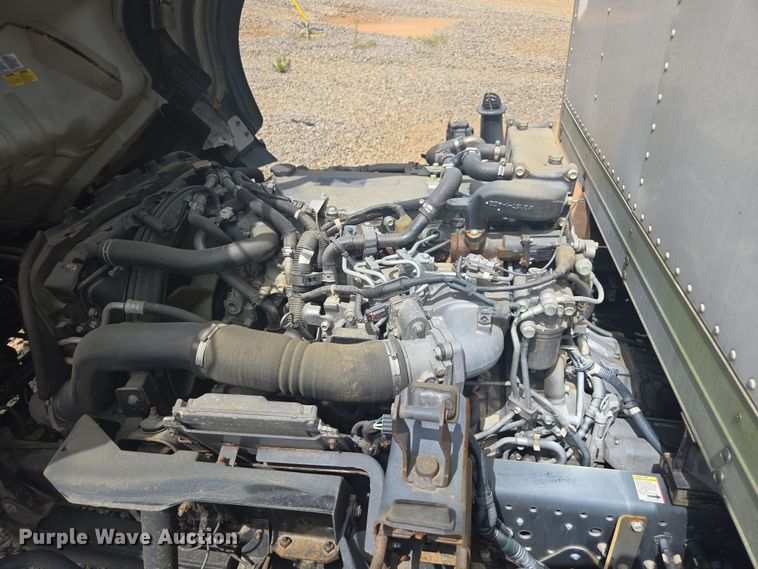 image for item YA0527 2015 Isuzu NPR box truck