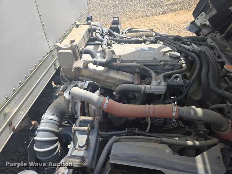 image for item YA0527 2015 Isuzu NPR box truck