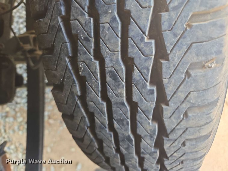 image for item YA0527 2015 Isuzu NPR box truck