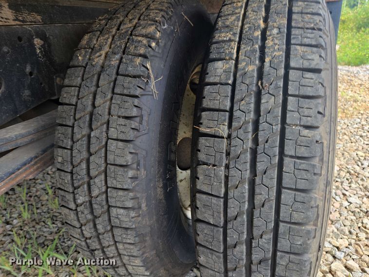 image for item YA0527 2015 Isuzu NPR box truck