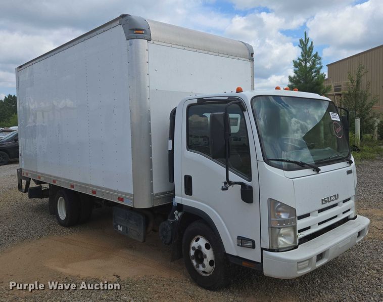 image for item YA0528 2015 Isuzu NPR box truck