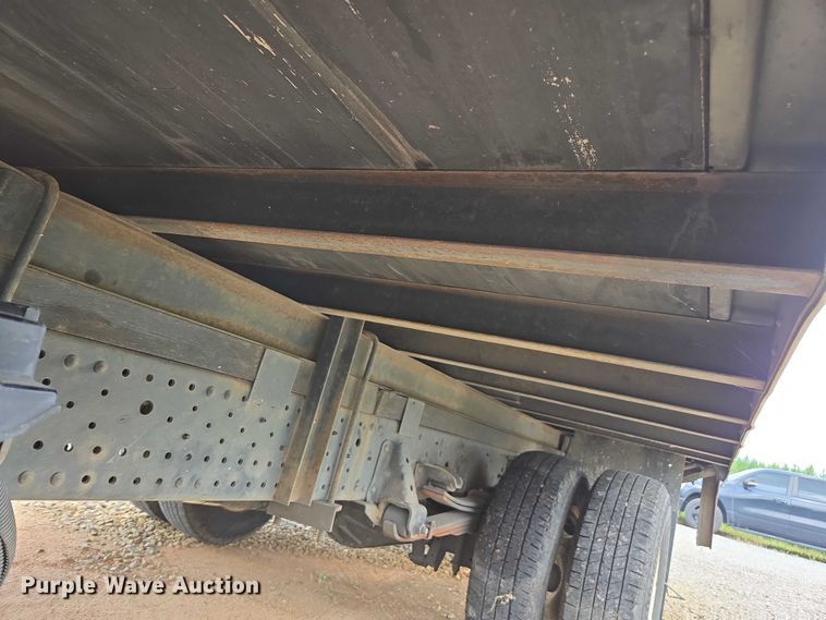 image for item YA0528 2015 Isuzu NPR box truck